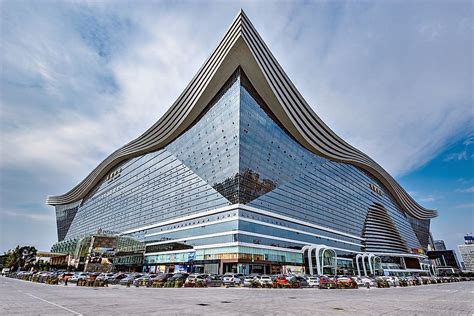 the largest building on earth.